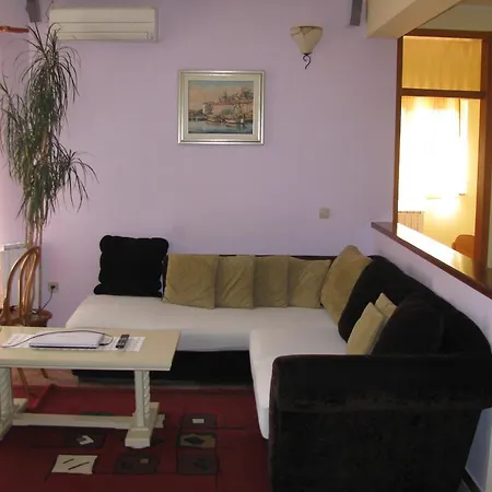 Megi Apartment *
