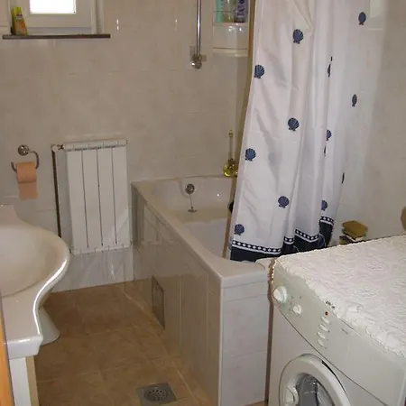 Apartment Megi *