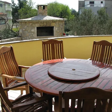 Megi * Tribunj (Sibenik-Knin)